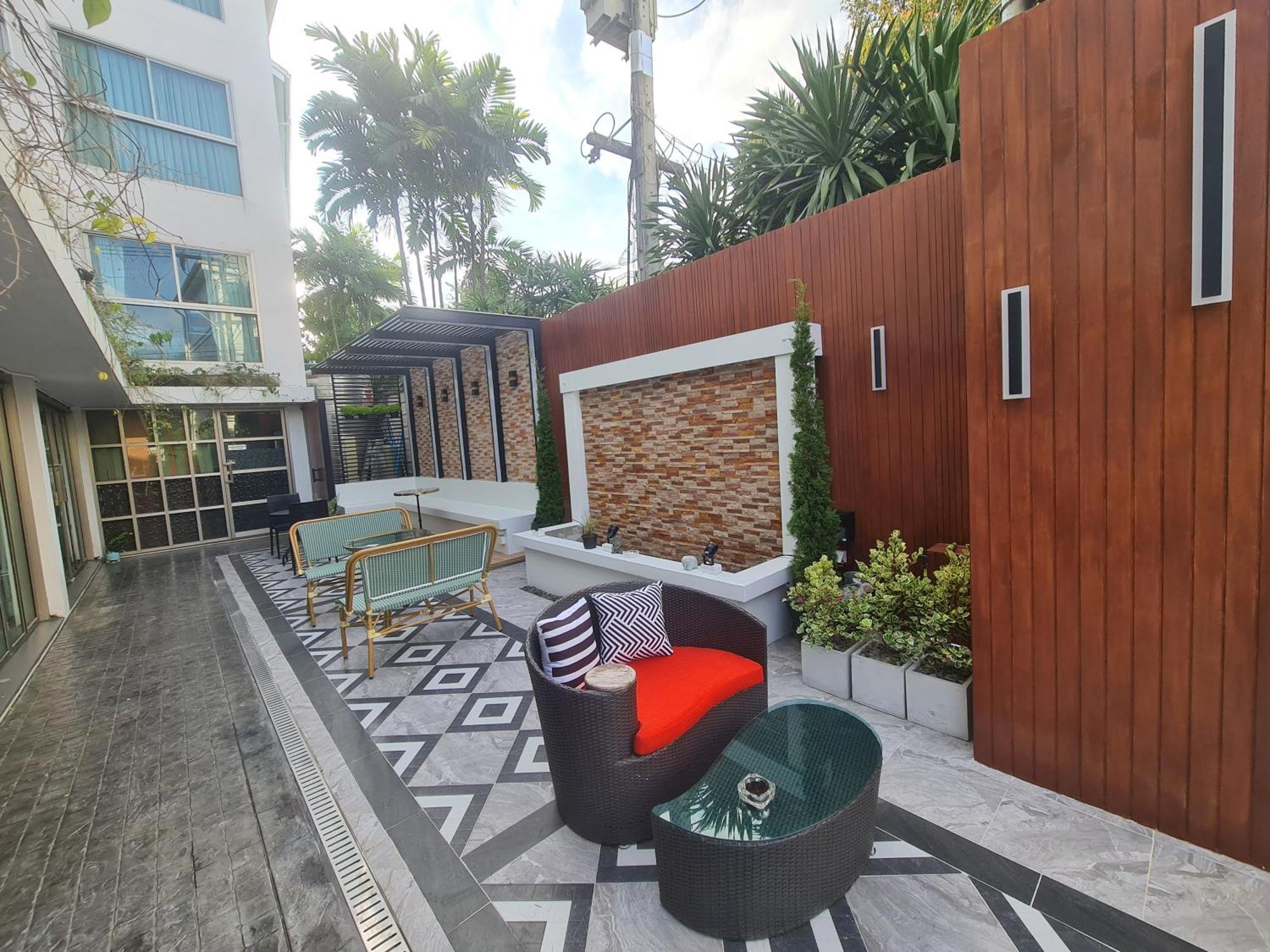 9 Suite Luxury Boutique Hotel Chiang Mai Exteriör bild
