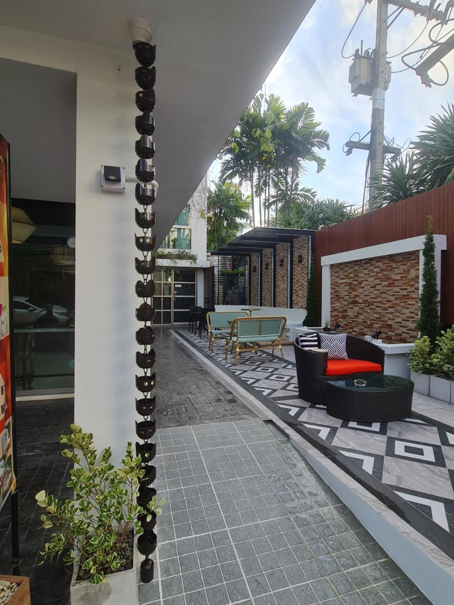9 Suite Luxury Boutique Hotel Chiang Mai Exteriör bild