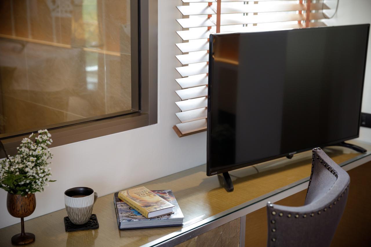 9 Suite Luxury Boutique Hotel Chiang Mai Exteriör bild