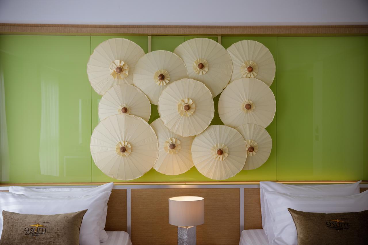 9 Suite Luxury Boutique Hotel Chiang Mai Exteriör bild