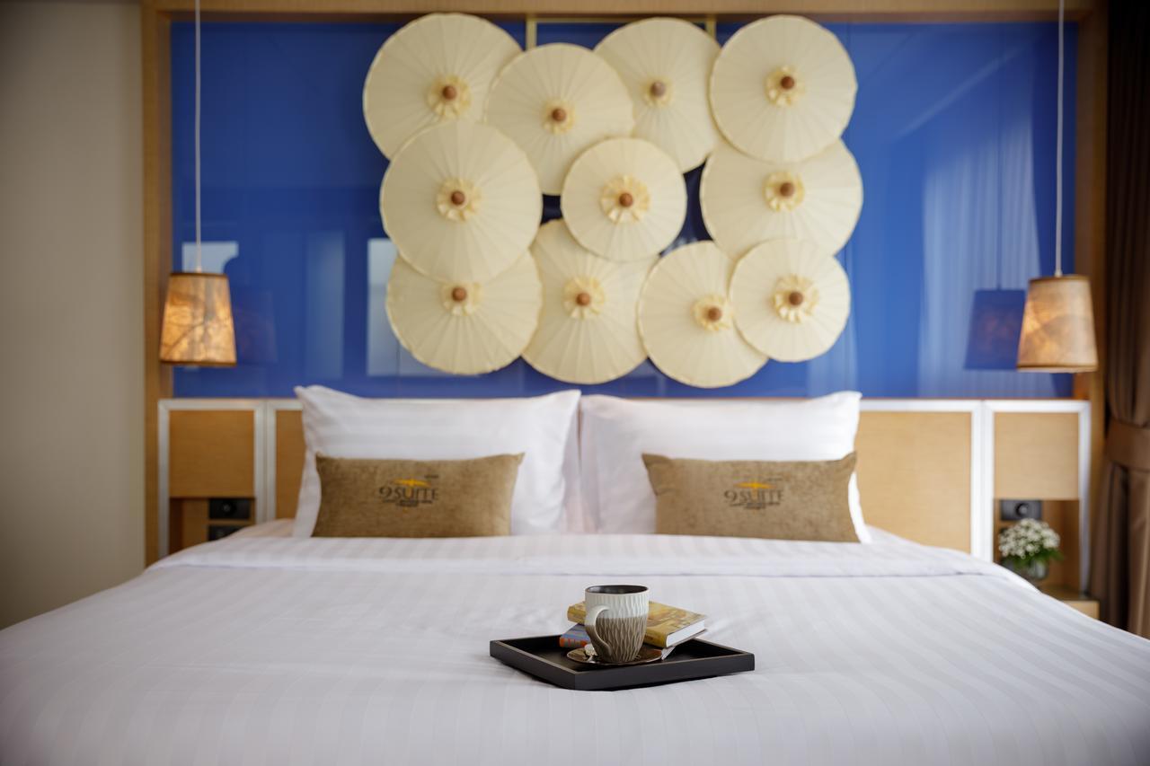 9 Suite Luxury Boutique Hotel Chiang Mai Exteriör bild